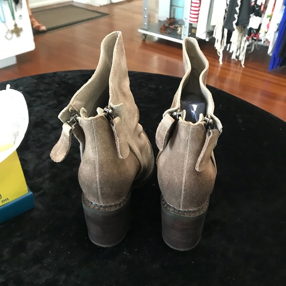 Millie Boot - Picture 3 of 5